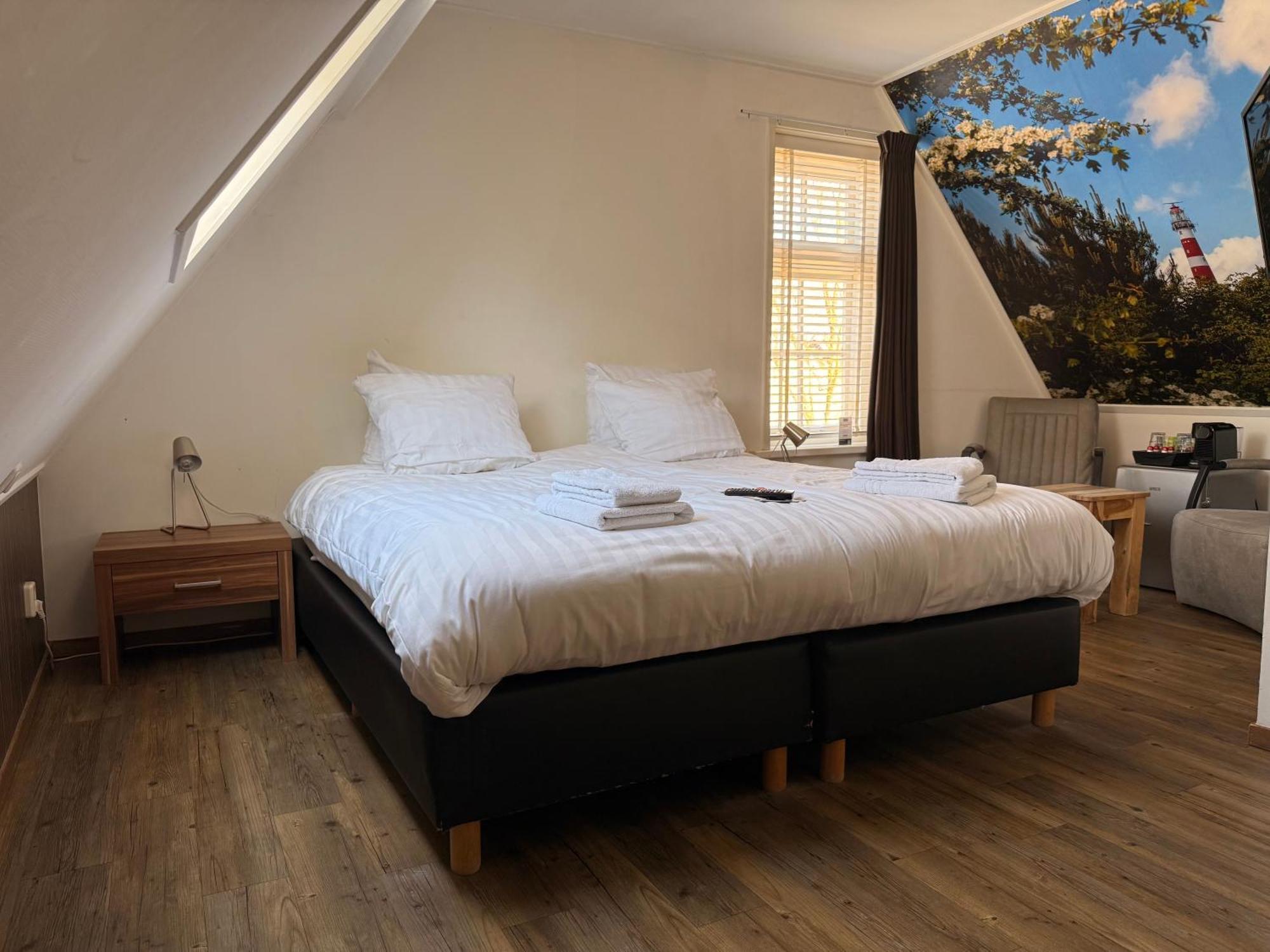 Hotel Bij Hen Op Ameland Hollum  Esterno foto